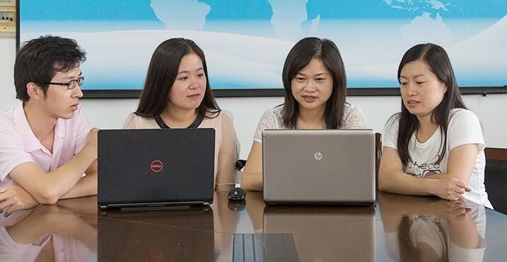 “Thermaltake推出Commander G系列中塔机箱”