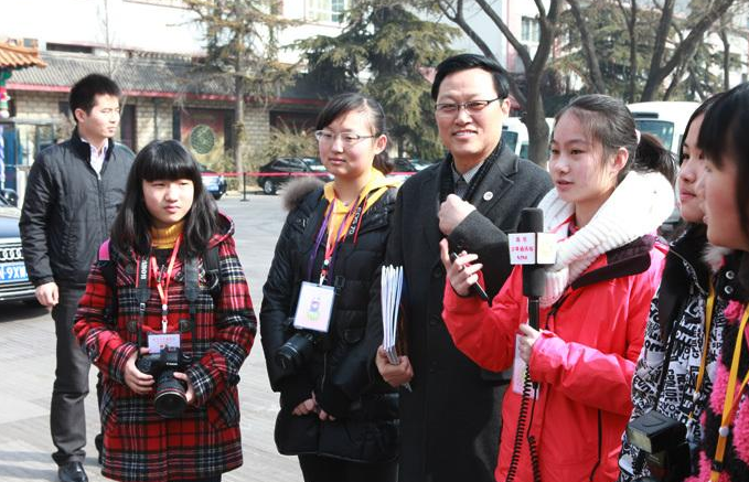 “特斯拉可能在奥斯汀或塔尔萨树立其在美国的第三家工厂”